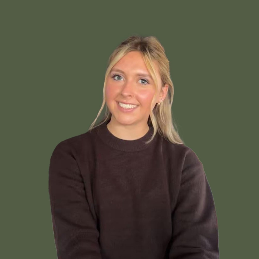 Evie - Staff Member