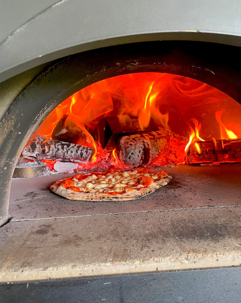 Flexible mobile catering tailored to suit your event, wherever it may be.